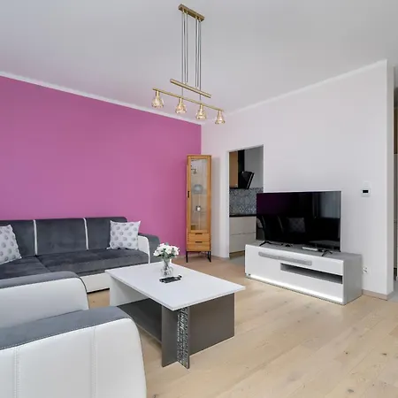 Apartment With Balcony And Free Parking In Poznan By Noclegi Renters Exteriér fotografie