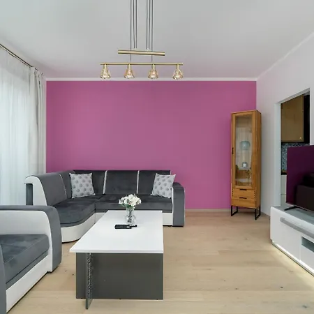 Apartment With Balcony And Free Parking In Poznan By Noclegi Renters Exteriér fotografie